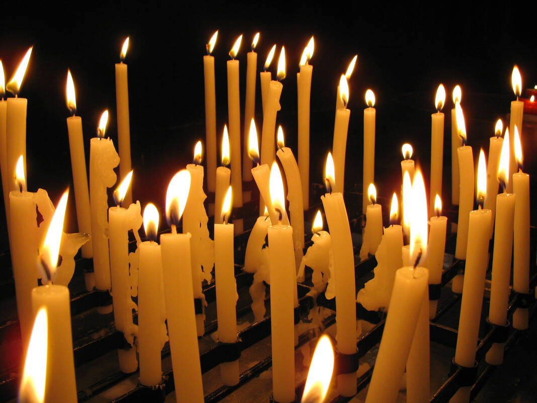 Kerzen Lichter Prozession
